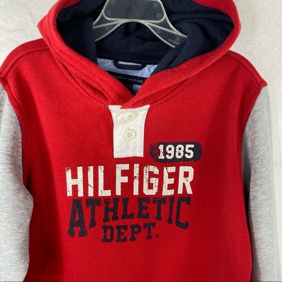 [TH] Red Logo Hoodie - Picture 2 of 3